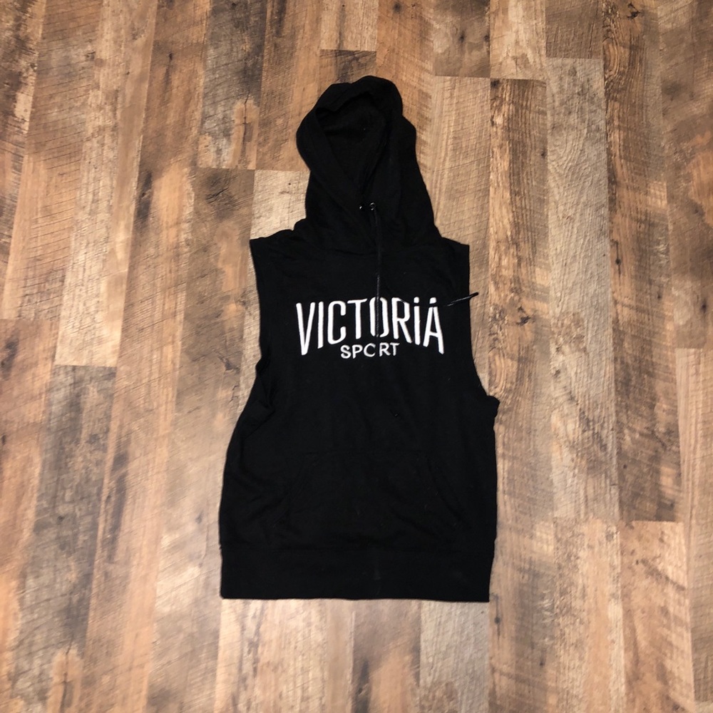 Workout Top (cutout in the back)